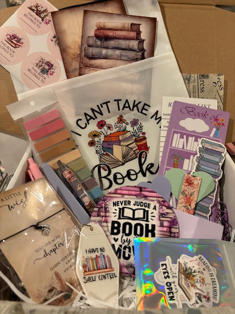 Book Lovers Bundle – A Cozy Treat for Every Reader